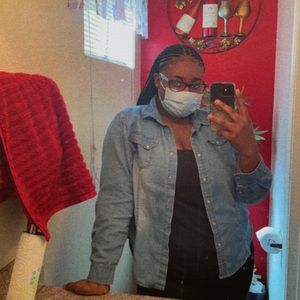 Meet your Posher, Destiney